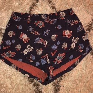 Kimchi Blue Urban Outfitters shorts